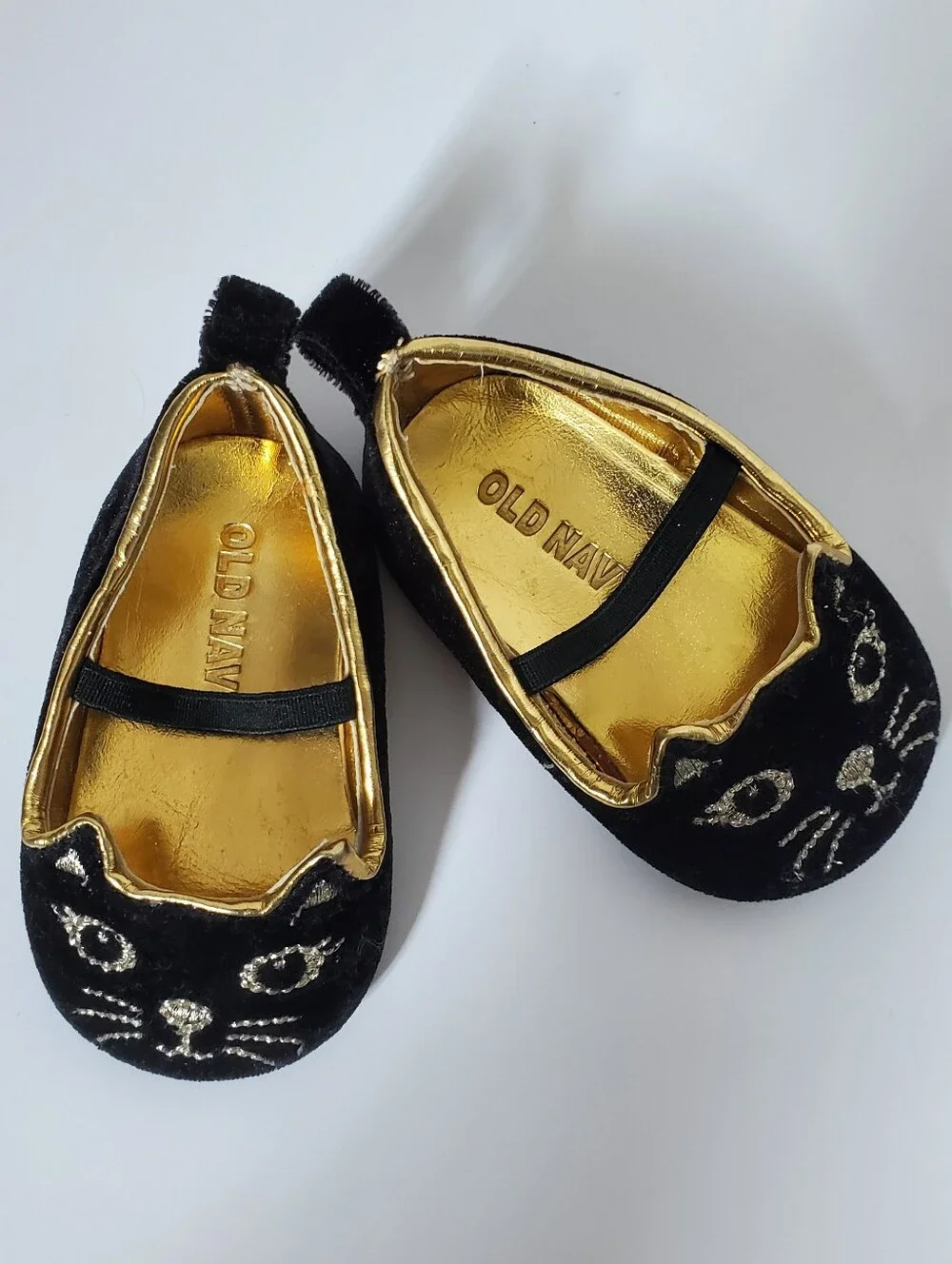 Old Navy adorable black